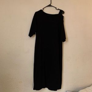 GU - Off Shoulder Dress